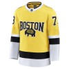 Boston Bruins Fanatics NHL Stadium Series Premium Charlie Mcavoy 2025-26 Gold Trikot - Herren